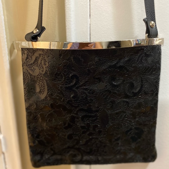 BRAVE LEATHER Shoulder bag - Picture 8 of 8